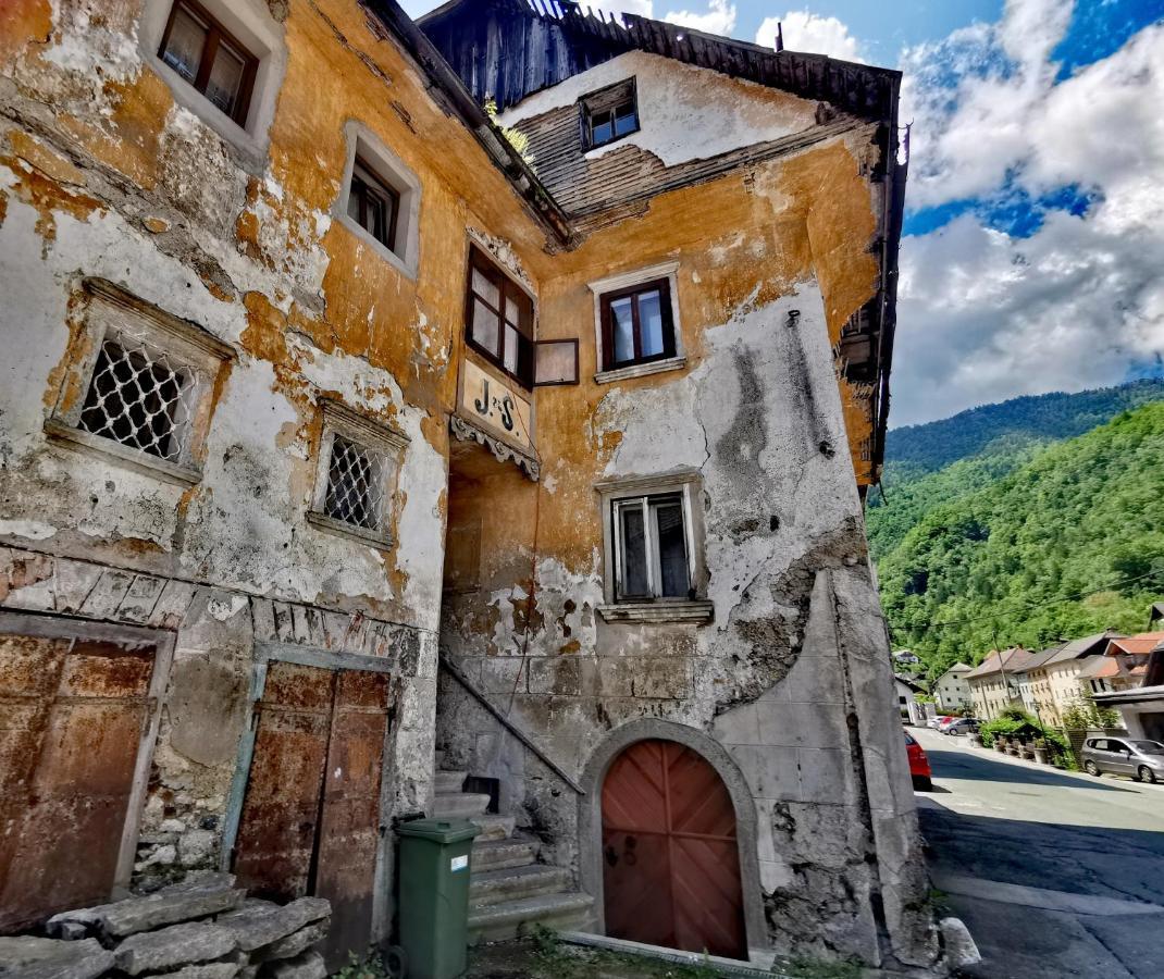 Bajta Kroparica Εξωτερικό φωτογραφία
